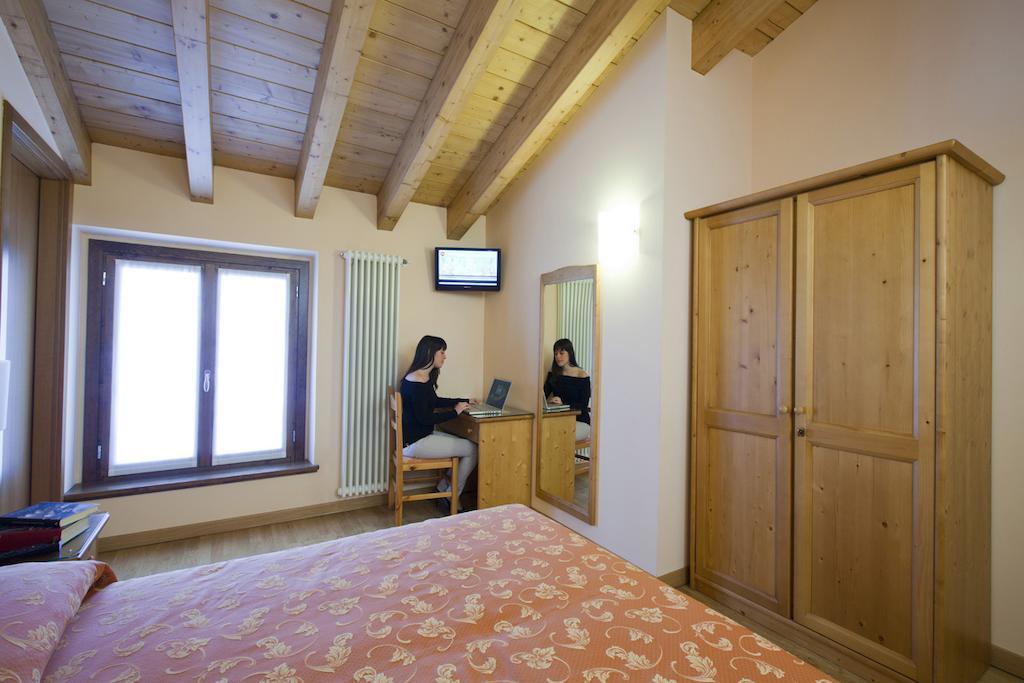 Hotel Ferrari Castione della Presolana Exterior photo